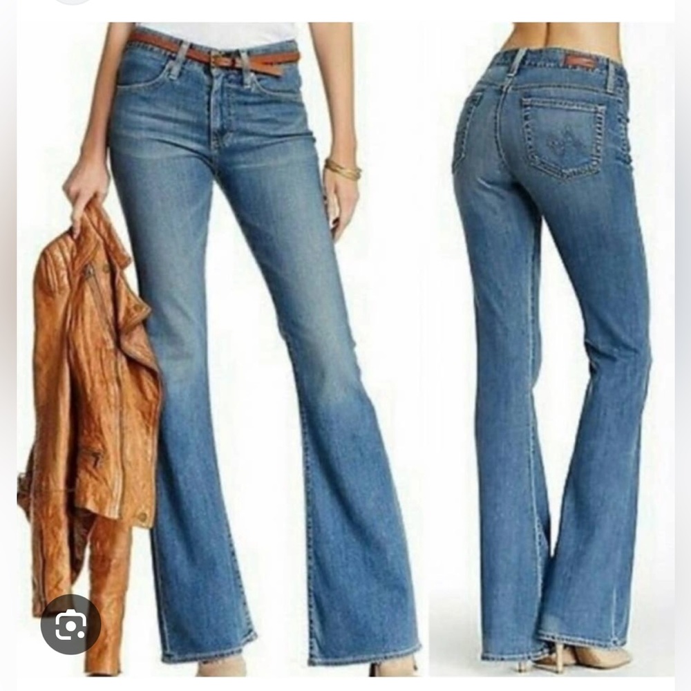 AG the New Legend low rise flare jeans. Size 27